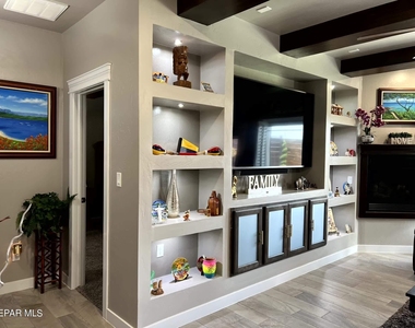 14231 Richard Wiles Avenue - Photo Thumbnail 13