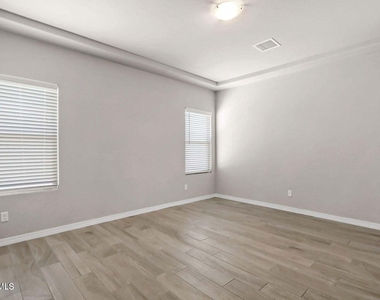 13186 Emerald Isle Street - Photo Thumbnail 14
