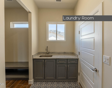 972 Pellegrino Avenue - Photo Thumbnail 8