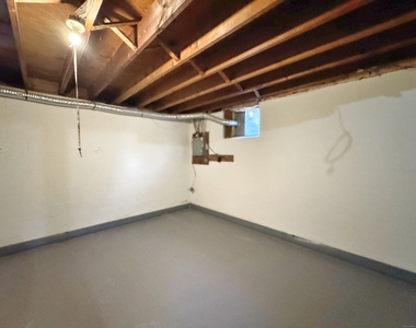21 Avenue B - Photo Thumbnail 12
