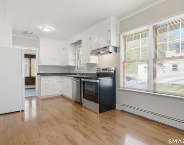456 Elm Street - Photo Thumbnail 23