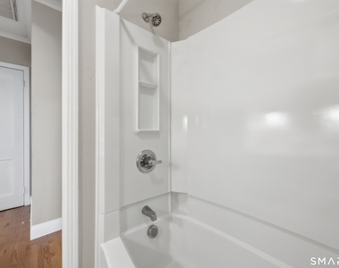 456 Elm Street - Photo Thumbnail 7