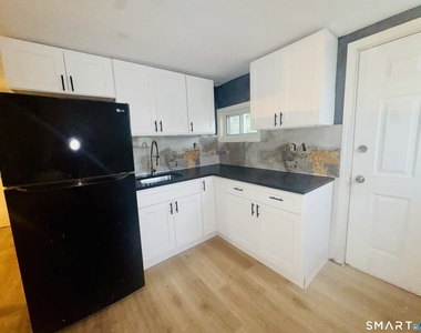 470 Wood Avenue - Photo Thumbnail 1