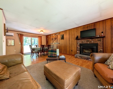 17 Colebrook Road - Photo Thumbnail 8