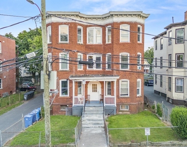 19-21 Whitmore Street - Photo Thumbnail 2