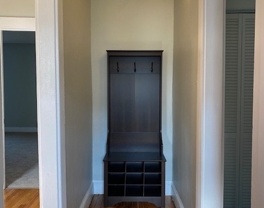 489 Middle Turnpike - Photo Thumbnail 9