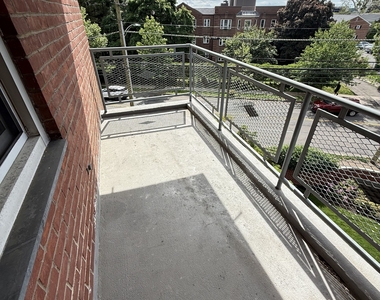 71 Strawberry Hill Avenue - Photo Thumbnail 13