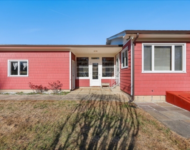 67 Barclay Drive - Photo Thumbnail 32