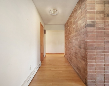 67 Barclay Drive - Photo Thumbnail 5