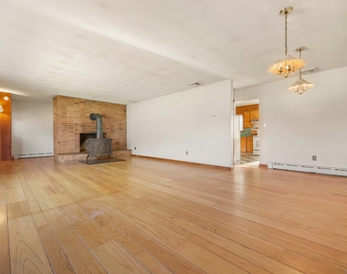67 Barclay Drive - Photo Thumbnail 7