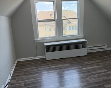 1231 Norman Street - Photo Thumbnail 4