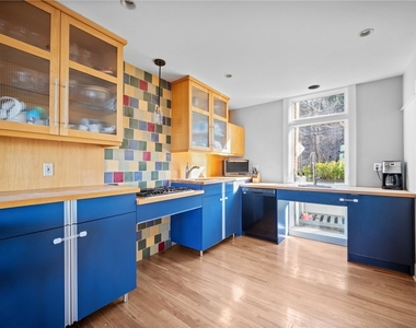 101 Brosville St - Photo Thumbnail 10