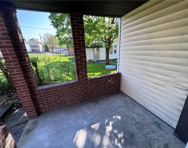 1067 Cleveland Ave - Photo Thumbnail 10