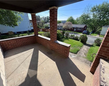 1067 Cleveland Ave - Photo Thumbnail 2
