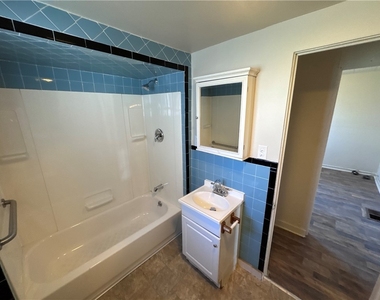 1067 Cleveland Ave - Photo Thumbnail 20