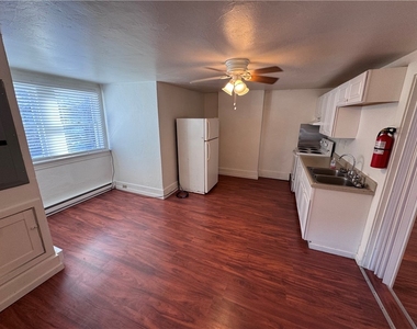 1123 Evergreen Ave - Photo Thumbnail 5