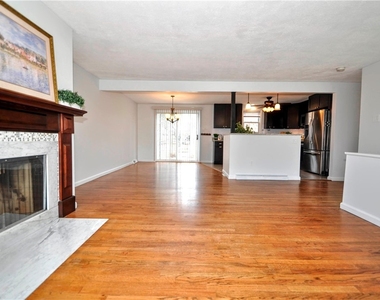 1313 Star Ridge Dr - Photo Thumbnail 5