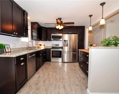 1313 Star Ridge Dr - Photo Thumbnail 9