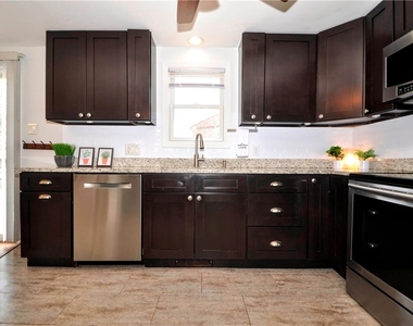 1313 Star Ridge Dr - Photo Thumbnail 12
