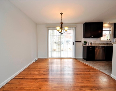 1313 Star Ridge Dr - Photo Thumbnail 6