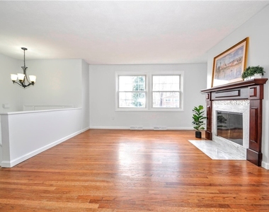 1313 Star Ridge Dr - Photo Thumbnail 3