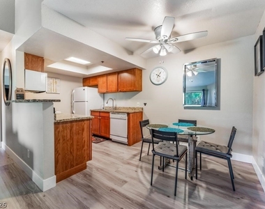 4200 S Valley View Boulevard - Photo Thumbnail 4