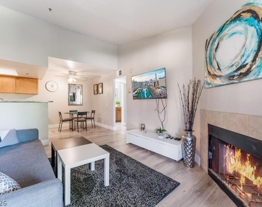 4200 S Valley View Boulevard - Photo Thumbnail 2