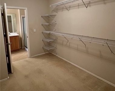 2381 Ecliptic Street - Photo Thumbnail 12