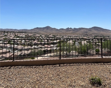 2381 Ecliptic Street - Photo Thumbnail 21