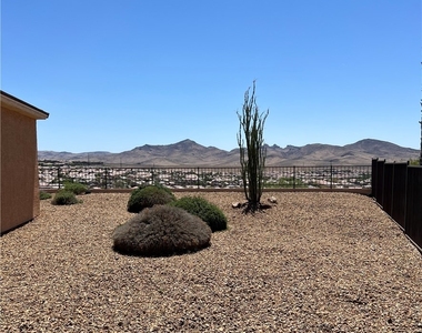 2381 Ecliptic Street - Photo Thumbnail 19