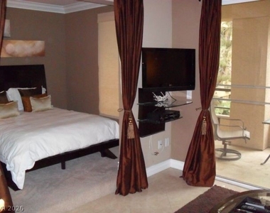 220 Flamingo Road - Photo Thumbnail 6