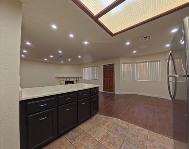 2701 Otter Creek Court - Photo Thumbnail 4