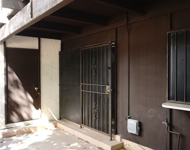 1405 Vegas Valley Drive - Photo Thumbnail 22