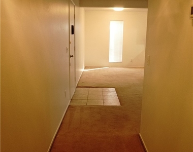 1405 Vegas Valley Drive - Photo Thumbnail 20