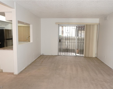 1405 Vegas Valley Drive - Photo Thumbnail 2