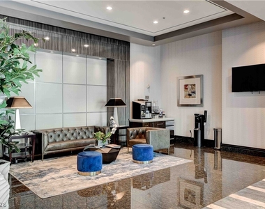 2700 Las Vegas Boulevard - Photo Thumbnail 21