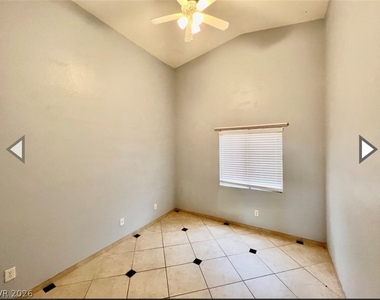 1158 Mirage Lake Street - Photo Thumbnail 12