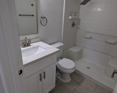 3371 Brussels Street - Photo Thumbnail 4