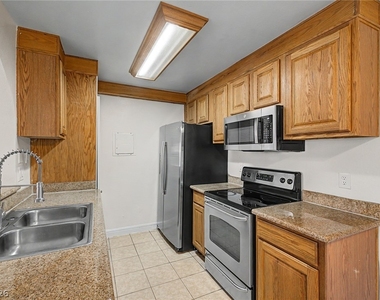 1515 Reno Avenue - Photo Thumbnail 13