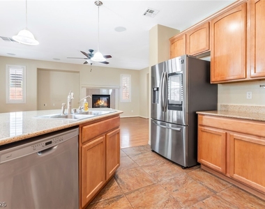 8221 Swallow Falls Street - Photo Thumbnail 18