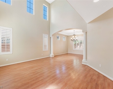 8221 Swallow Falls Street - Photo Thumbnail 5