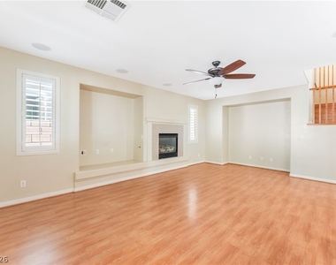 8221 Swallow Falls Street - Photo Thumbnail 15