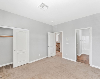 8221 Swallow Falls Street - Photo Thumbnail 36