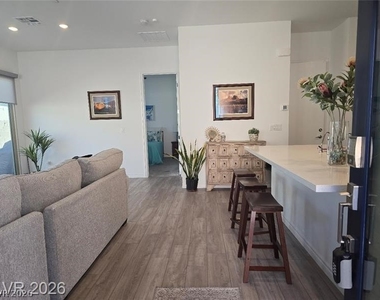 905 Belleforte Lane - Photo Thumbnail 10