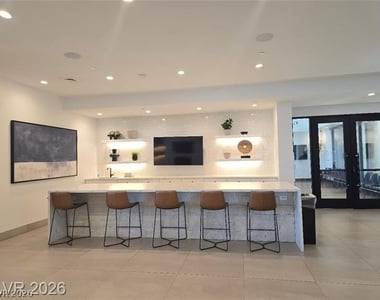 905 Belleforte Lane - Photo Thumbnail 32