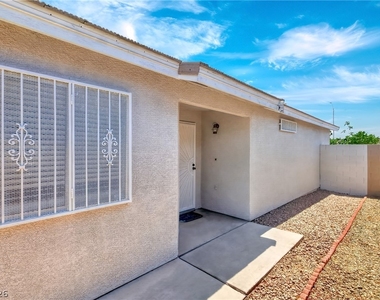 5683 Halvern Avenue - Photo Thumbnail 16