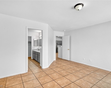 5683 Halvern Avenue - Photo Thumbnail 5