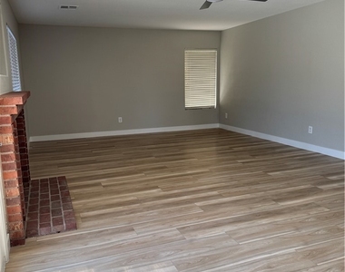 7409 Bush Garden Avenue - Photo Thumbnail 56