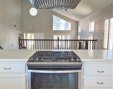 7409 Bush Garden Avenue - Photo Thumbnail 6