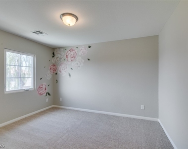 4586 W Camero Avenue - Photo Thumbnail 33